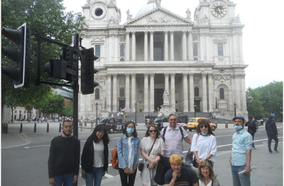 St Paul’s and roundabout